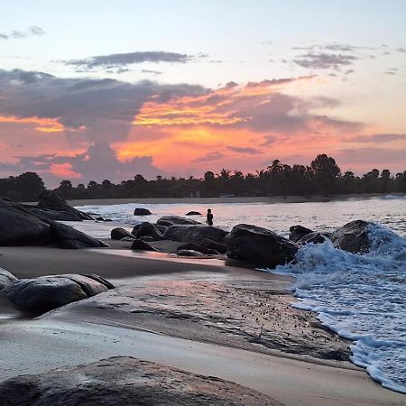 Beach Lagoon Parans Hotel Arugam Bay Bagian luar foto