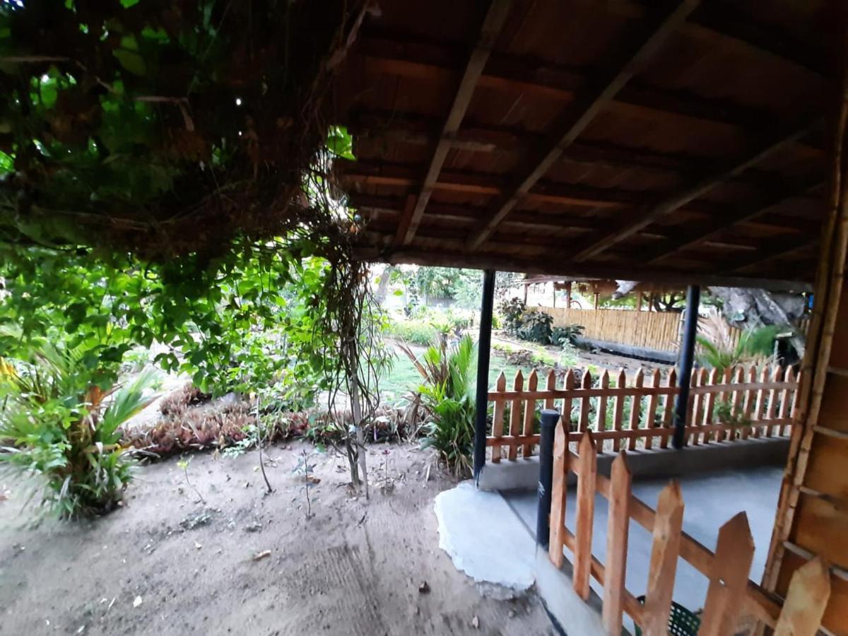 Beach Lagoon Parans Hotel Arugam Bay Bagian luar foto
