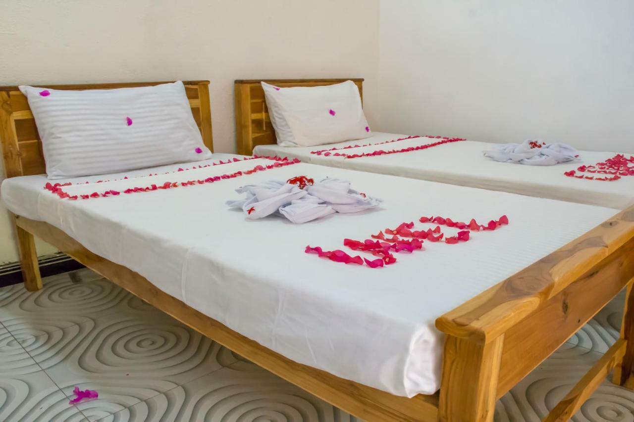 Beach Lagoon Parans Hotel Arugam Bay Bagian luar foto